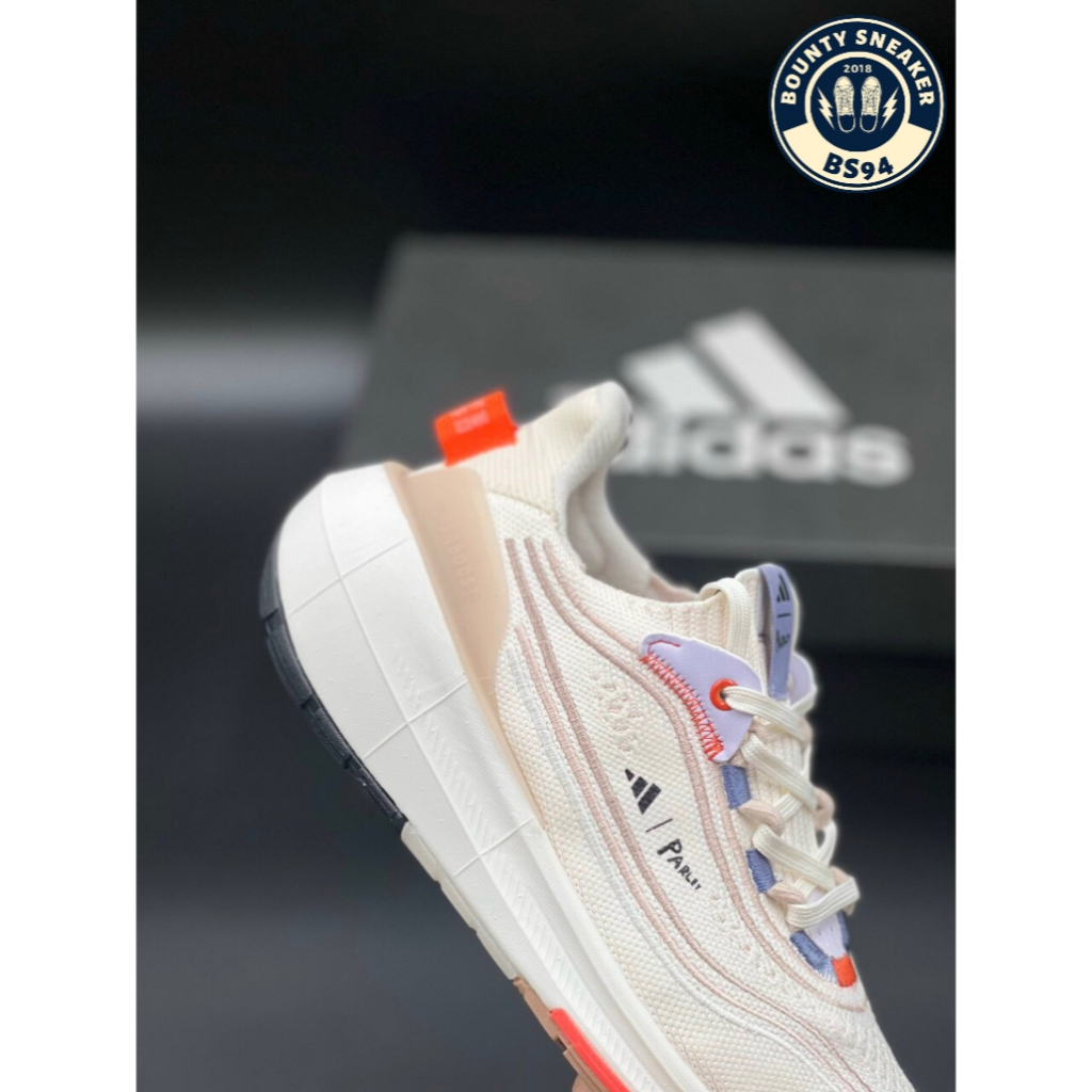 Giày Thể Thao Adidas Ultraboost Light