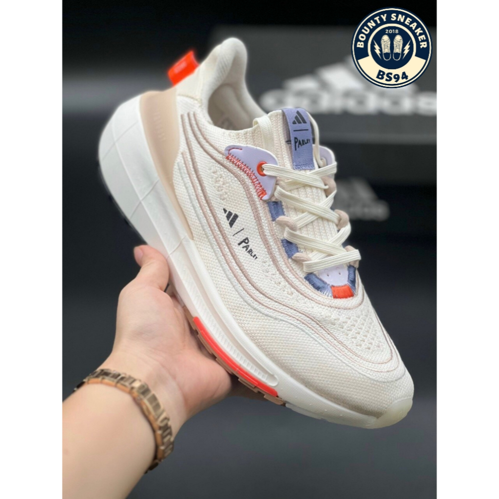 Giày Thể Thao Adidas Ultraboost Light