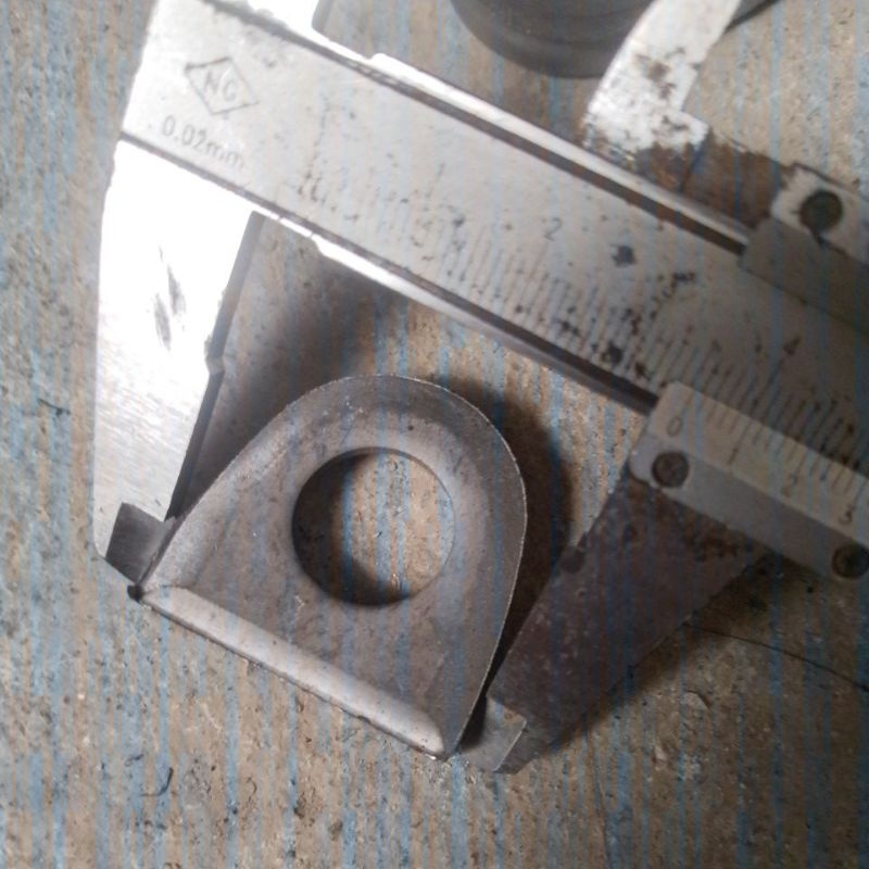HÀNG DÀY .tai khoá bách cửa. bát khoá cửa. dày 6ly. to 3.6cm