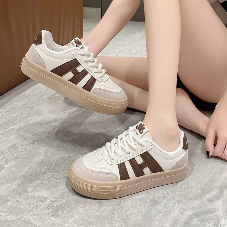 Giày Thể Thao Nữ basic ulzzang - TT248