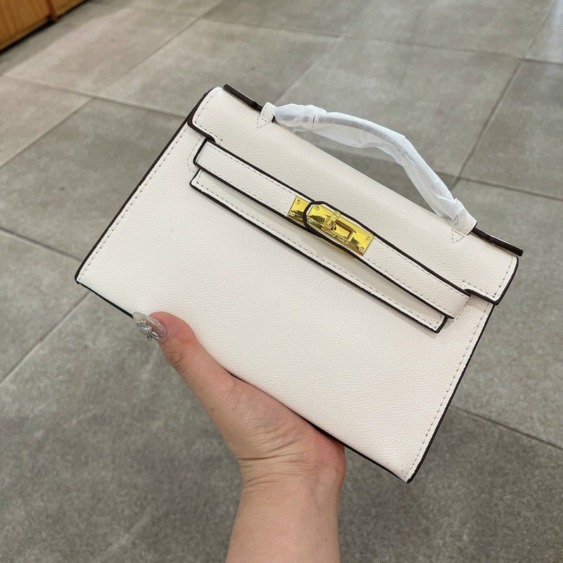 Túi Hờ Mờ khoá vàng dáng ngang size 21 có 2 dây đeo  - mã HMN126
