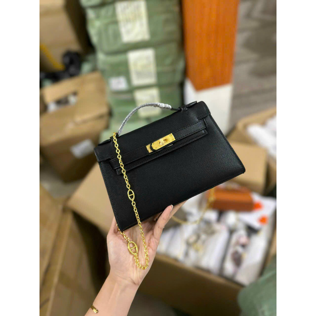 Túi Hờ Mờ khoá vàng dáng ngang size 21 có 2 dây đeo  - mã HMN126