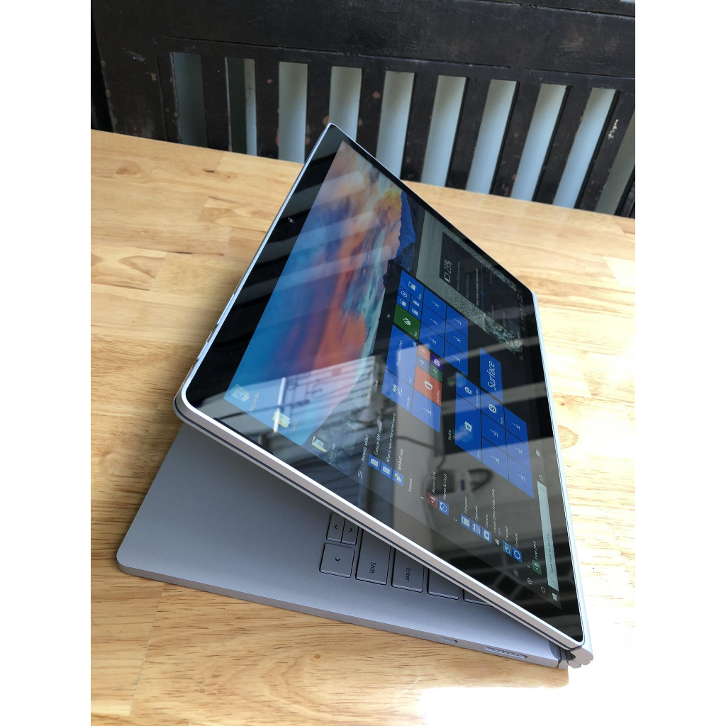 Laptop 2 in 1 Surface Book 2 15inh/i7 8650u/16G/256G/GTX1060