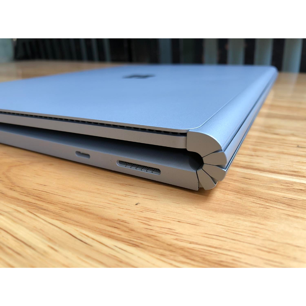 Laptop 2 in 1 Surface Book 2 15inh/i7 8650u/16G/256G/GTX1060
