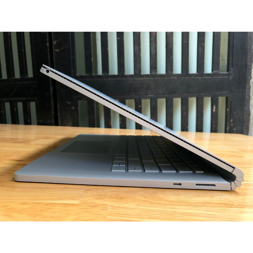 Laptop 2 in 1 Surface Book 2 15inh/i7 8650u/16G/256G/GTX1060