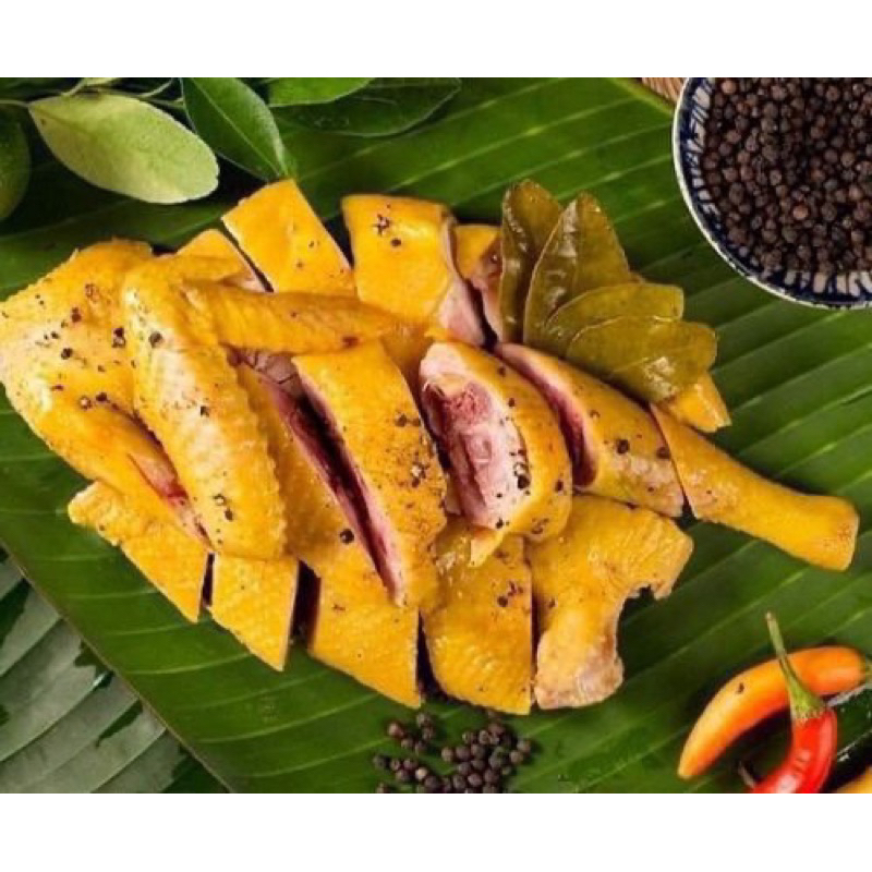Gà ủ muối tiêu nửa con
