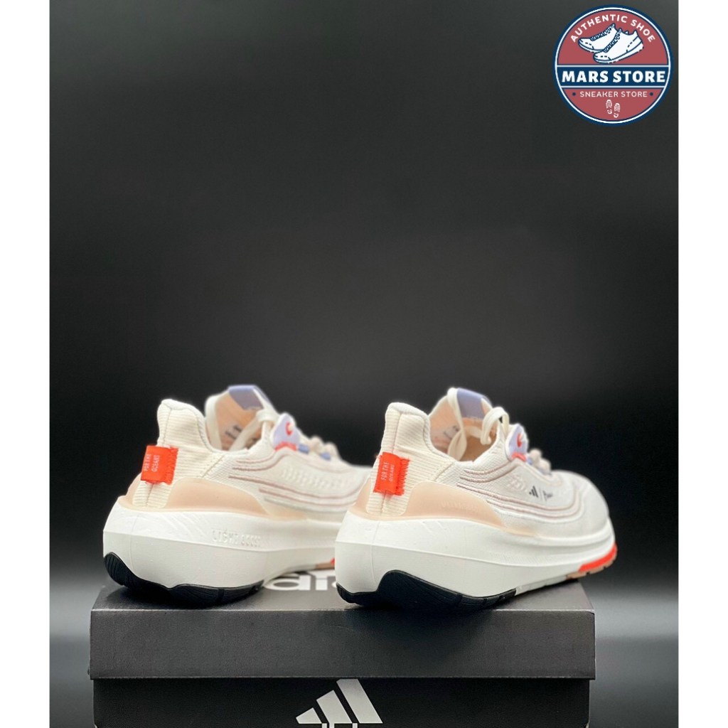 Giày Thể Thao Adidas Ultraboost Light