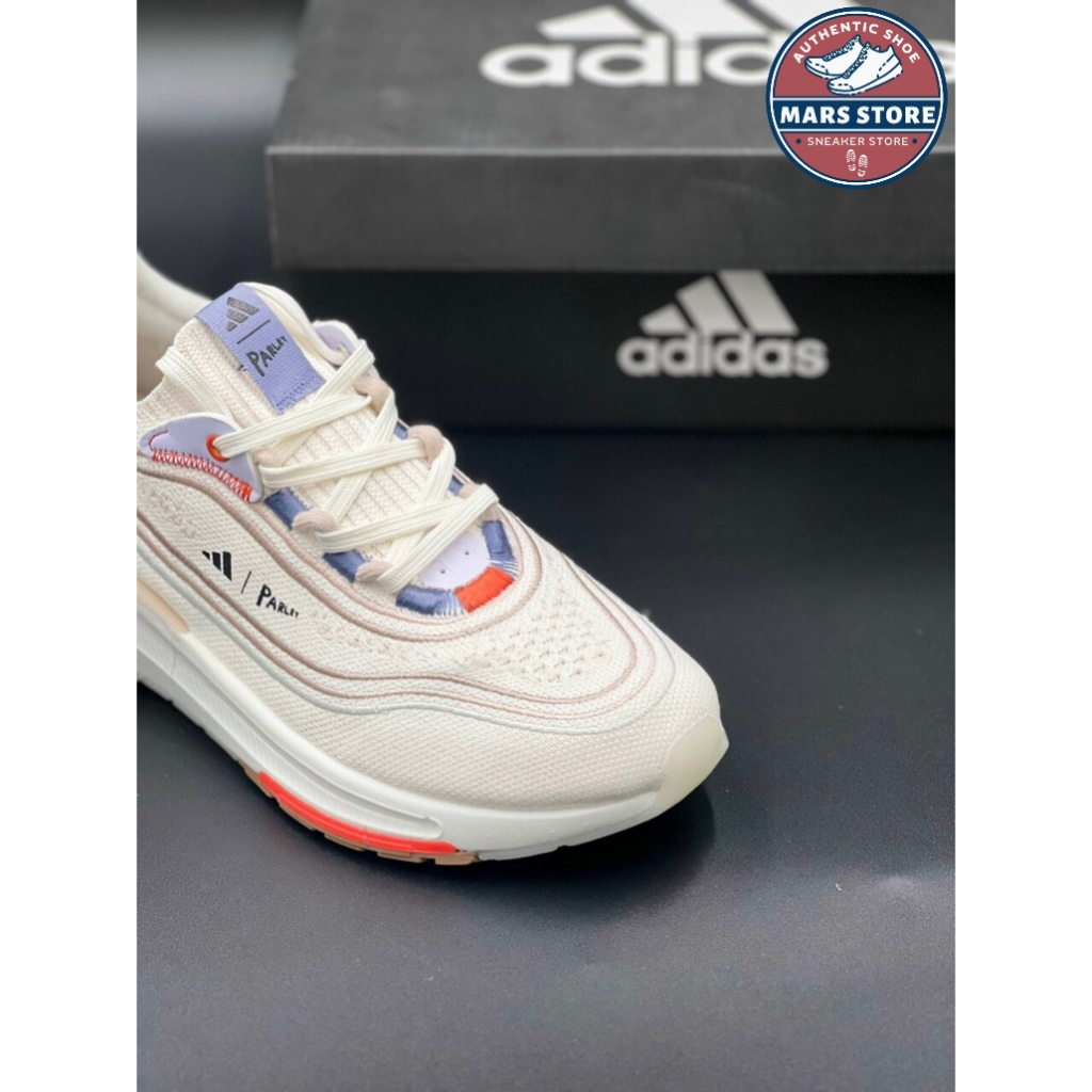 Giày Thể Thao Adidas Ultraboost Light