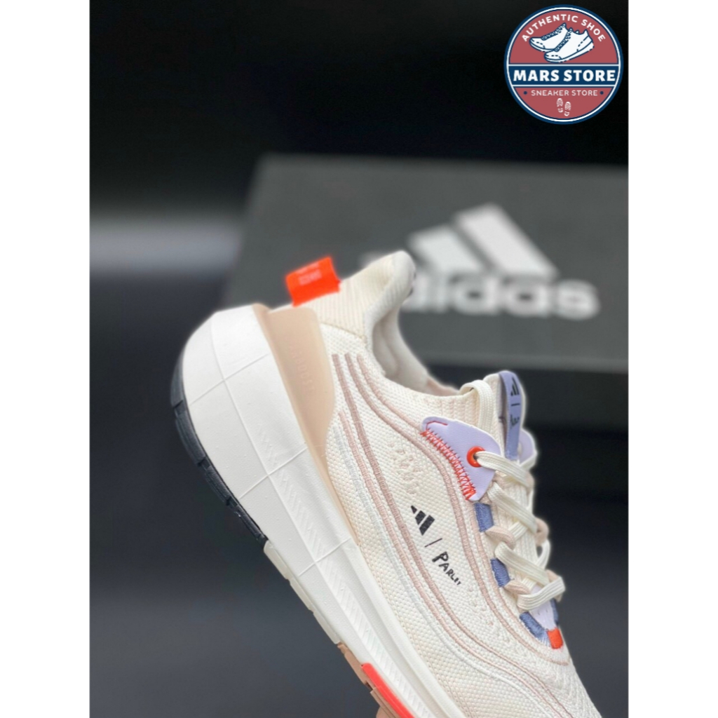 Giày Thể Thao Adidas Ultraboost Light