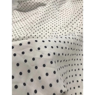 Vải cotton Lụa Hàn chấm bi đen nền trắng mềm mịn dày co dãn đẹp xinh_khổmay đầm váy,áo,sét bộ...thời trang