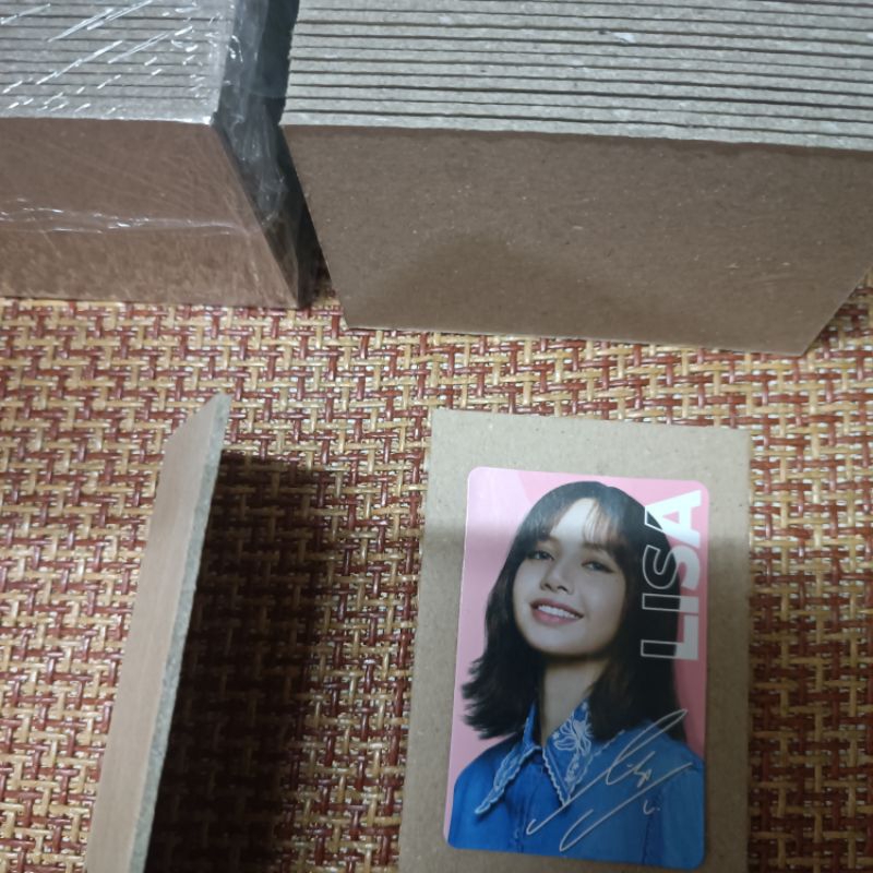 20 Tấm Bìa Lạnh carton dùng để ship card dày 2.5 mm , size 8*12 cm