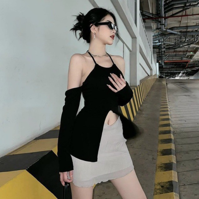 Áo kiểu xẻ tà cổ yếm tay dài sang chảnh