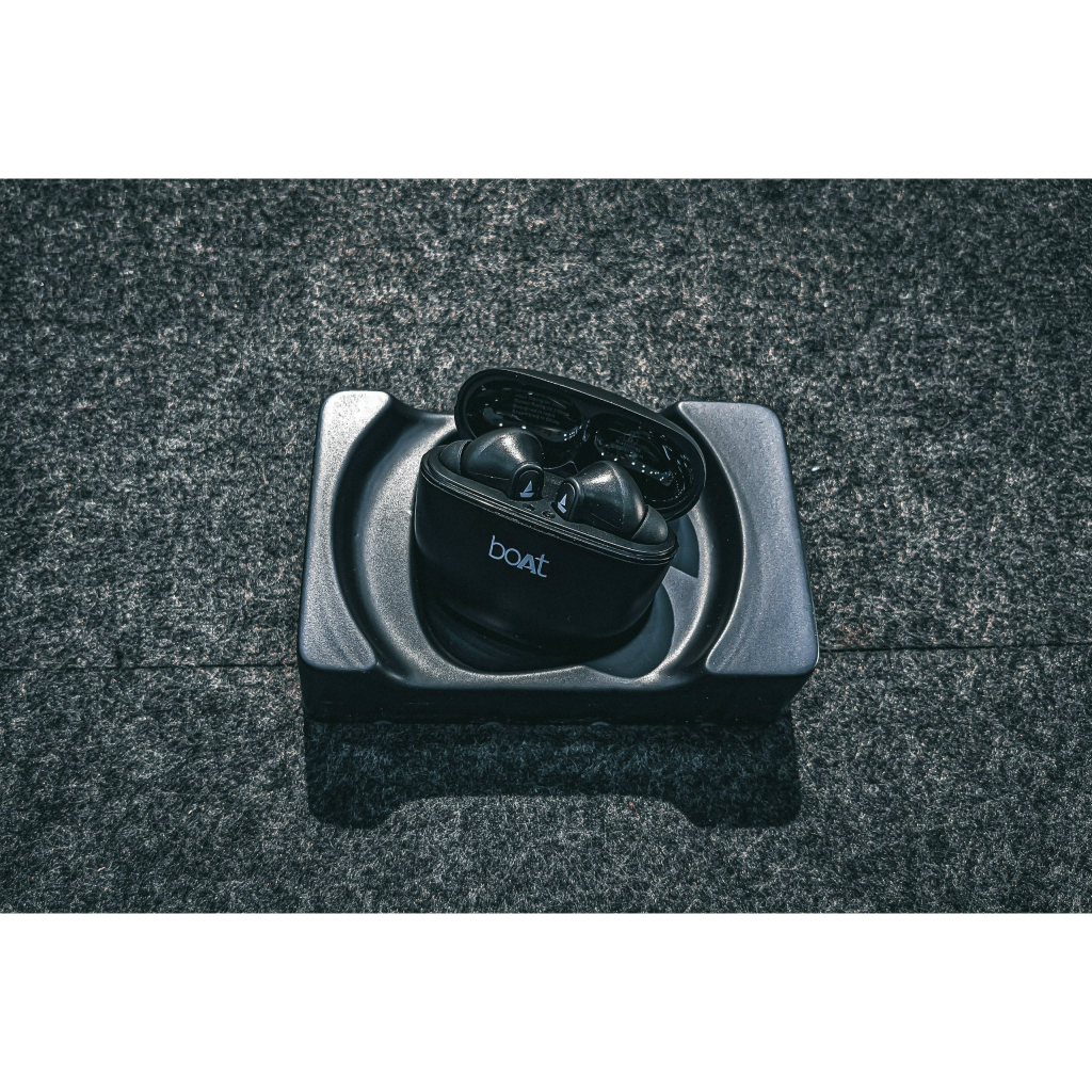 Tai Nghe Truewireless BoAt Airdopes 115 Bass Căng