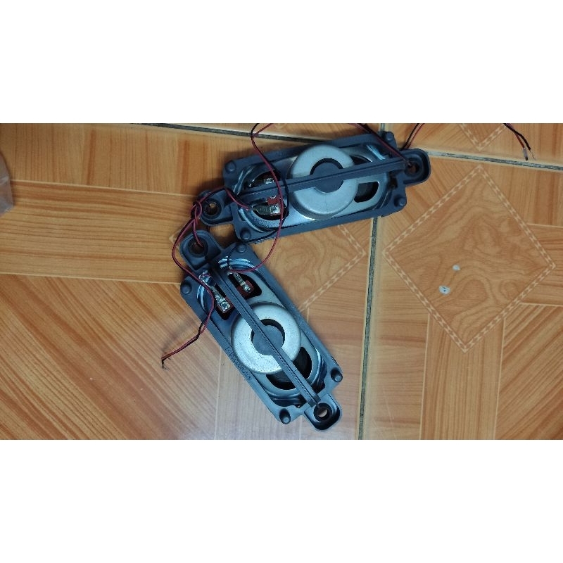 Cặp loa tháo TV cũ