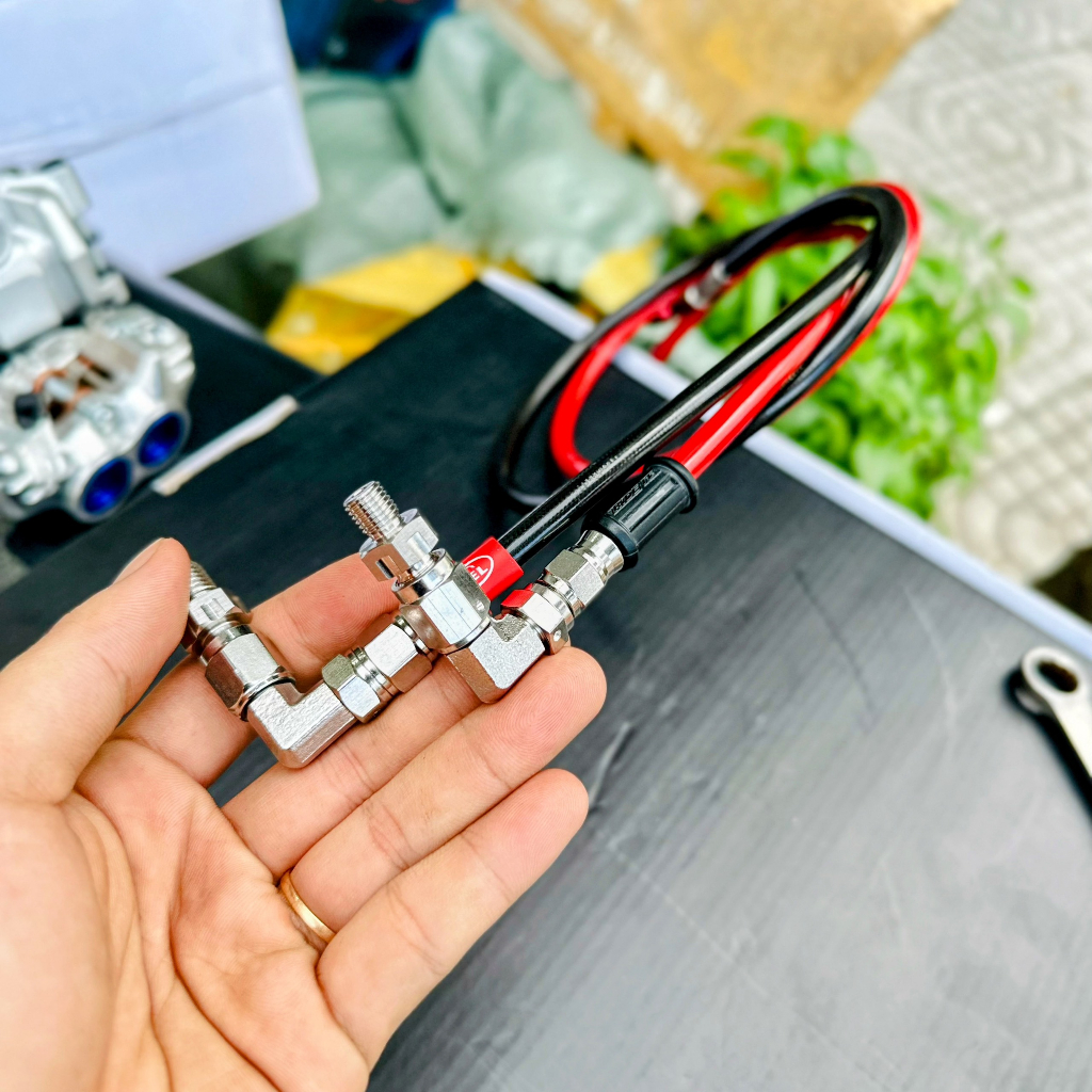 Dây dầu hel 90 độ Đầu inox 304 Njssin 81cnc