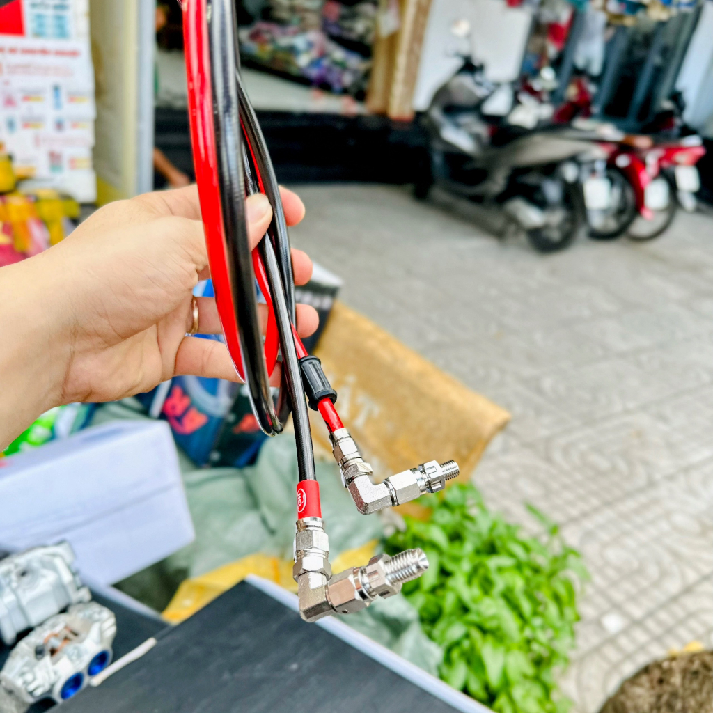 Dây dầu hel 90 độ Đầu inox 304 Njssin 81cnc