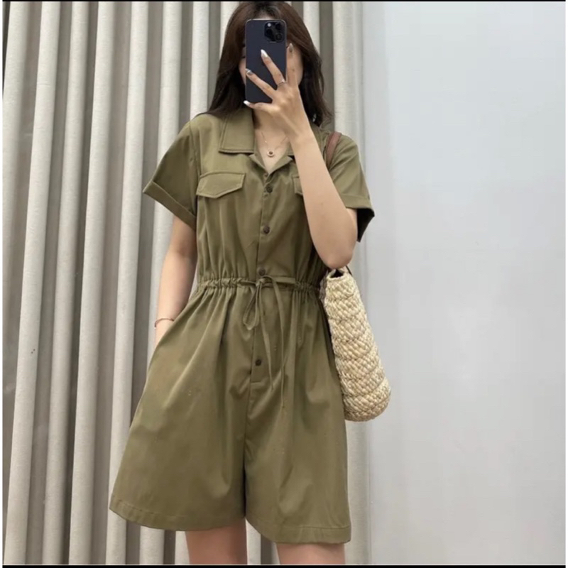 Jum sơ mi túi hộp năng động trẻ trung kem be rêu đen