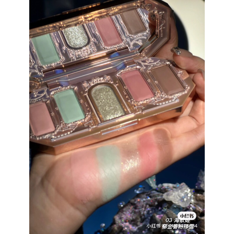 Bảng phấn mắt Flower Knows dòng Moonlight Mermaid