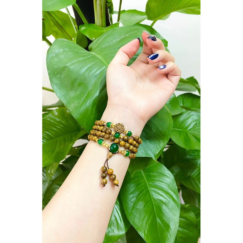 Vòng Tay Trầm Hương 108 Hạt Mix Hoa Sen Và Đá Mang Tài Lộc