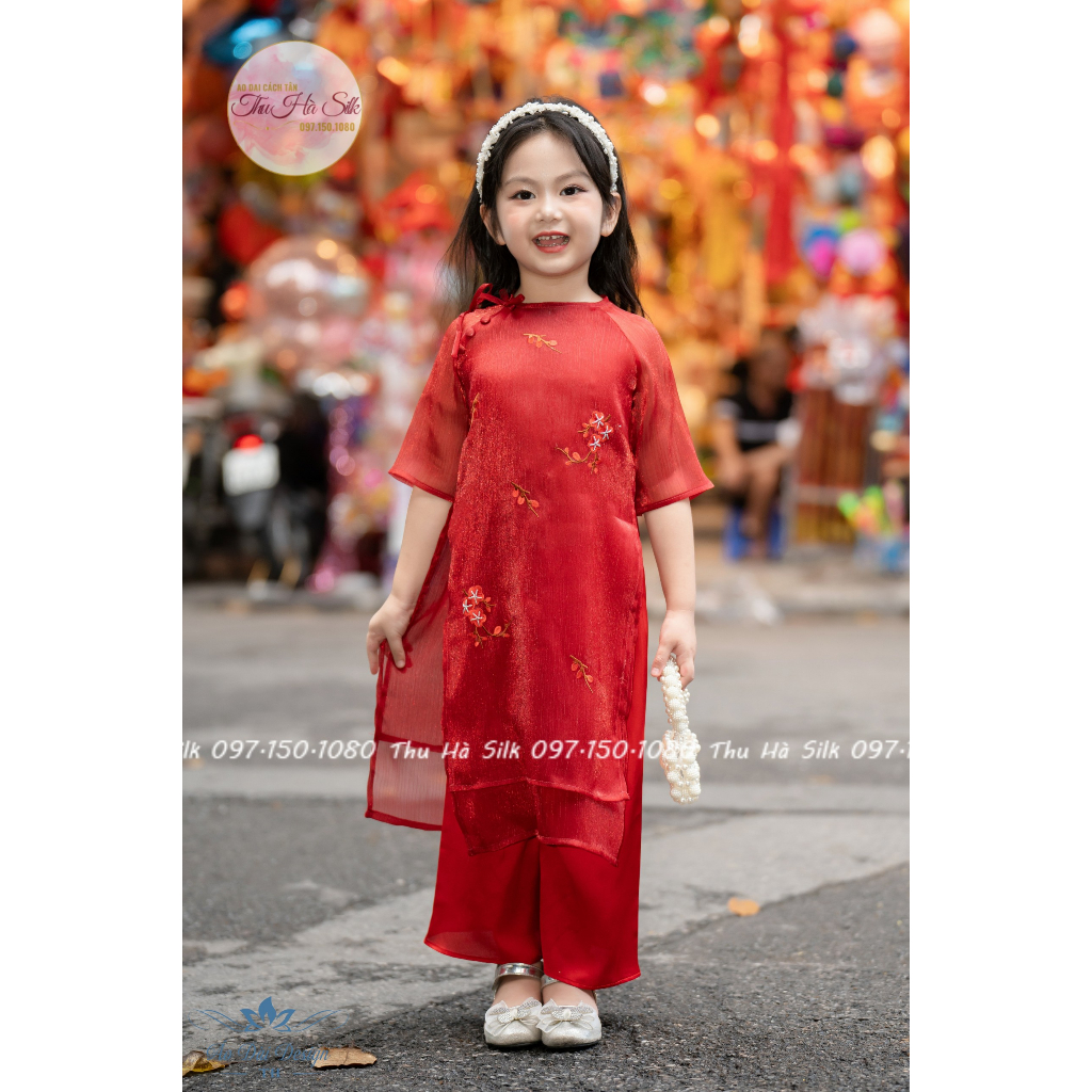 Set áo dài mẹ và bé cổ tròn siêu xinh - vải tơ óng- họa tiết đính kết cao cấp - màu đỏ - Áo Dài An Nhiên - AN64