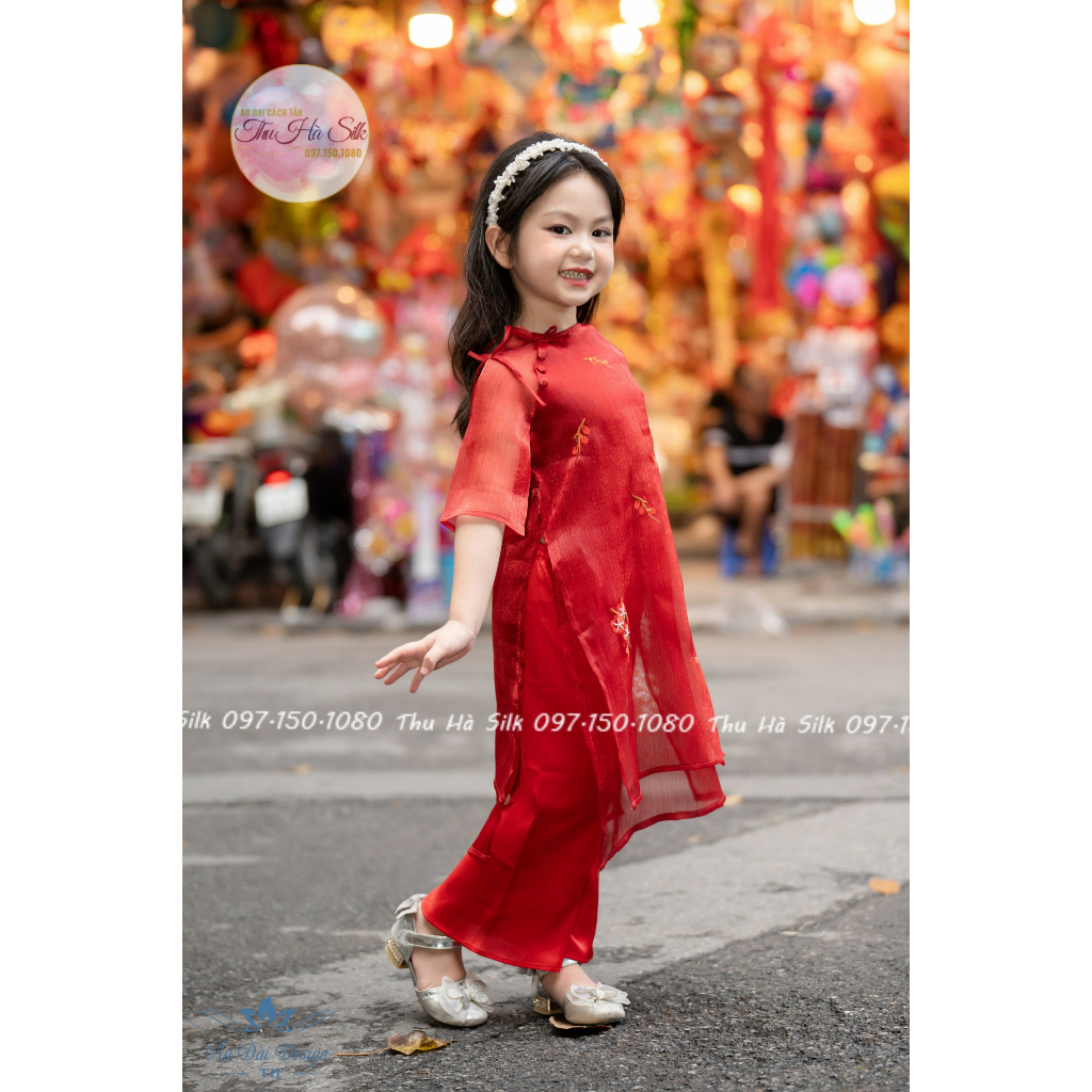 Set áo dài mẹ và bé cổ tròn siêu xinh - vải tơ óng- họa tiết đính kết cao cấp - màu đỏ - Áo Dài An Nhiên - AN64