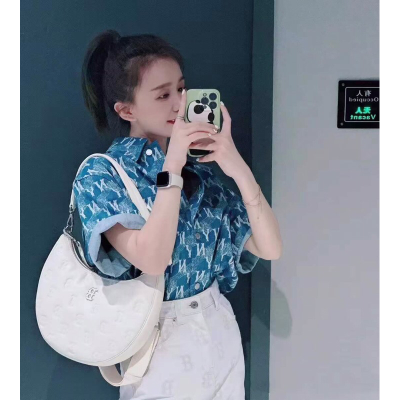 Túi kẹp nách m lb dáng tròn kèm dây đeo chéo