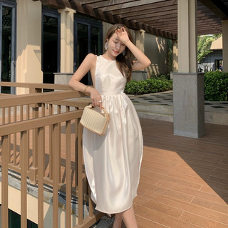 Váy yếm tơ dây đan lưng hạt ngọc