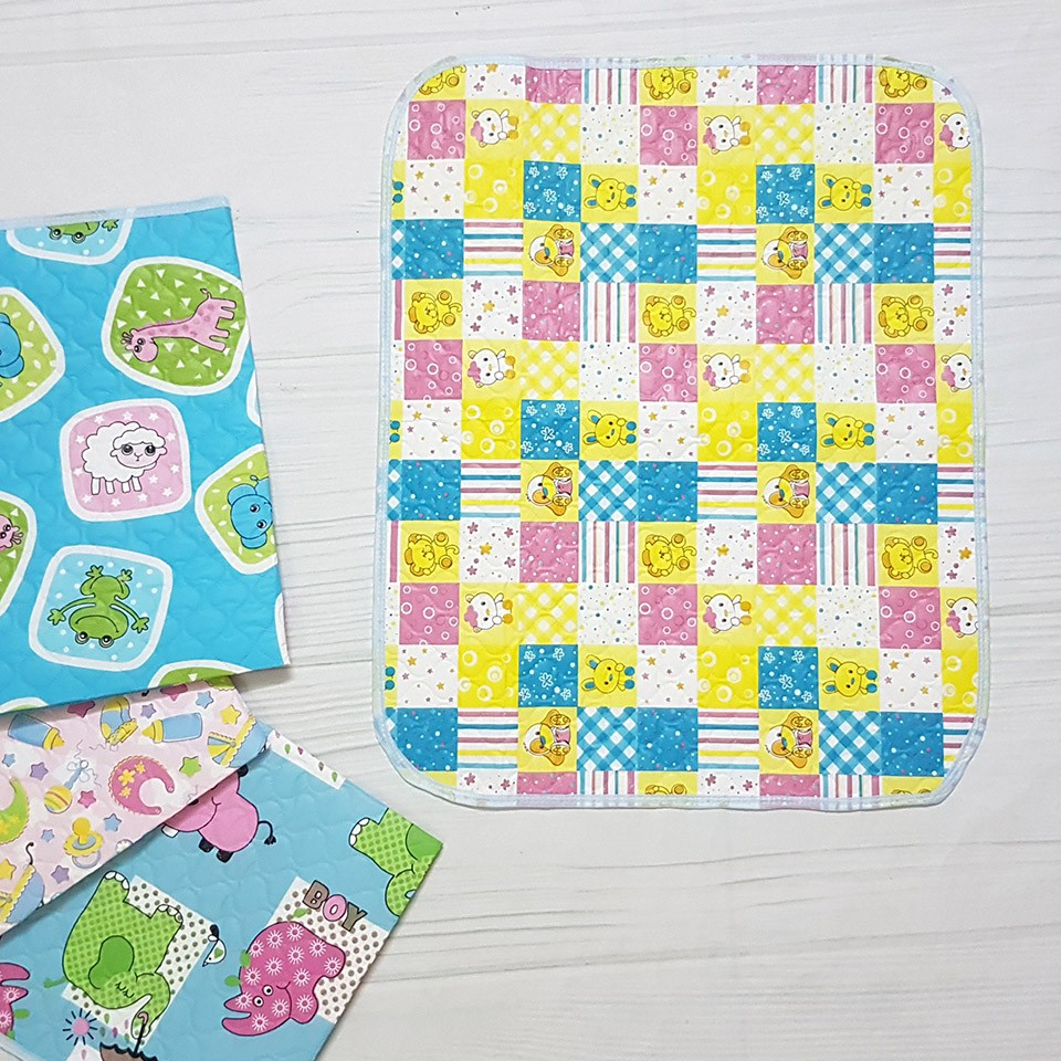 Tấm Lót Chống Thấm Thay Tã Bỉm Cho Bé