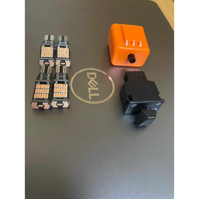 Combo Hazard Wave Mẫu Mới Có núm vặn + 4 Bóng T15 siêu sáng lắp cho các dòng xe wave 50/100/110cc