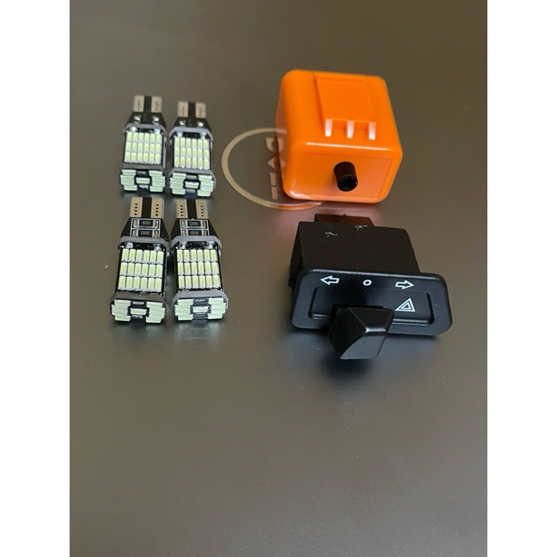 Combo Hazard Wave Mẫu Mới Có núm vặn + 4 Bóng T15 siêu sáng lắp cho các dòng xe wave 50/100/110cc