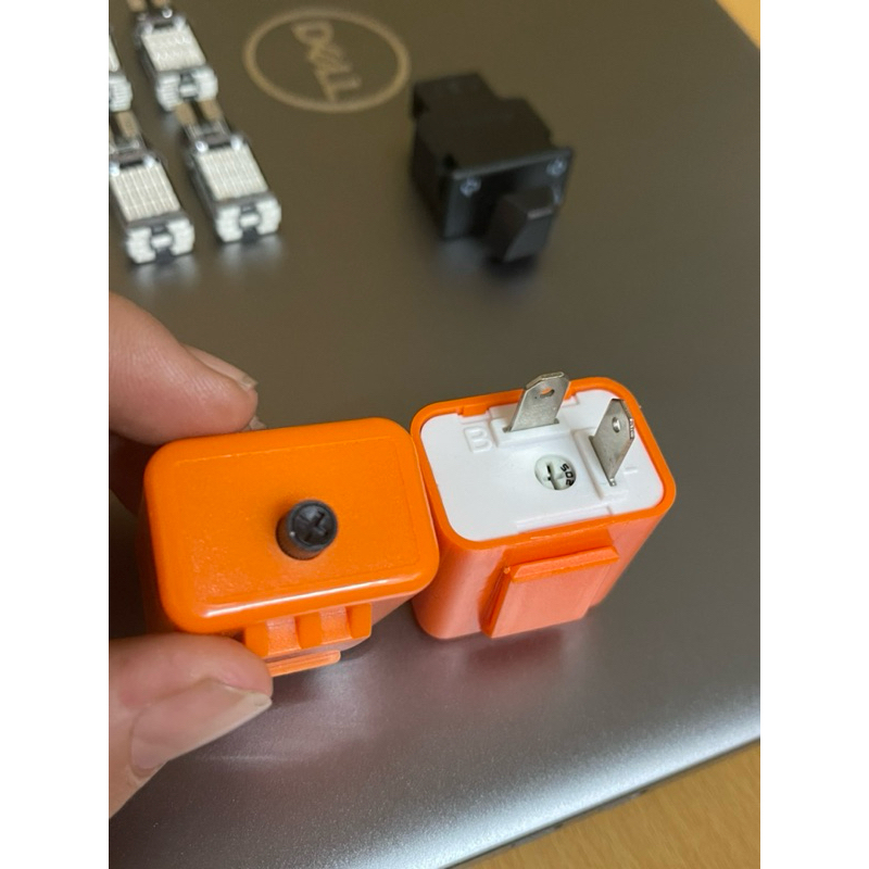 Combo Hazard Wave Mẫu Mới Có núm vặn + 4 Bóng T15 siêu sáng lắp cho các dòng xe wave 50/100/110cc