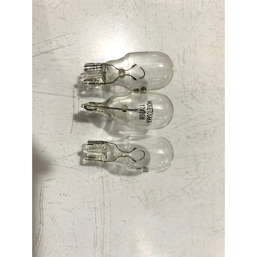 Bóng Đèn Chân Ghim Trung Chân T15 12V/16W , Bóng Đèn Taplo Xe INNOVA. Hàng HOGET OSAKA Nhật Bản Loại Xịn