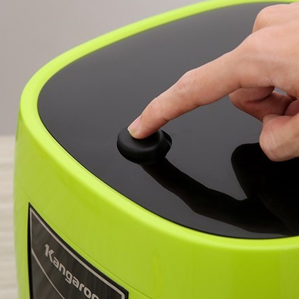 Nồi cơm điện nắp gài Kangaroo KG22R1-2.2L hàng trưng bày đẹp mới 98-99% chính hãng 100% bảo hành 12 tháng