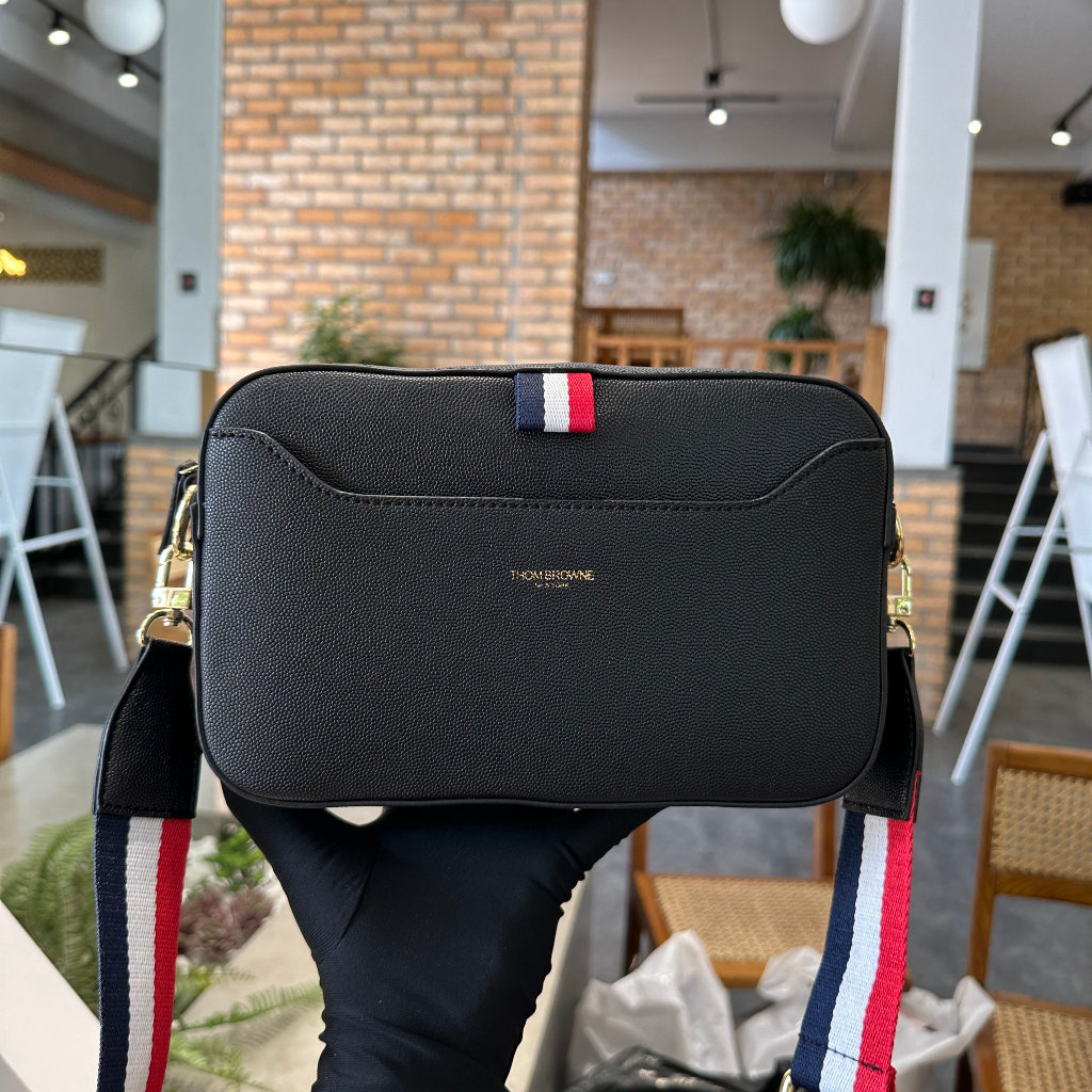 Túi đeo chéo Thombrowne Đen dây 3 màu LA on web fullbox bill thẻ