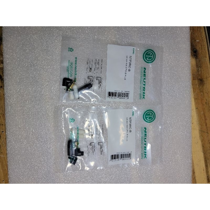 JACK NEUTRIK NTP3RC-B L  chân mạ vàng hàng chính hãng