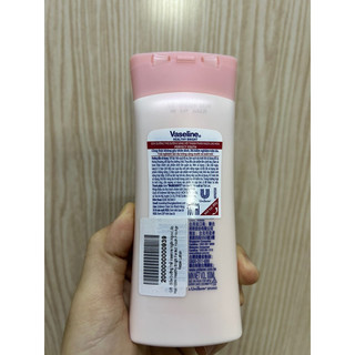 100ml - DƯỠNG THỂ Vaseline dưỡng sáng da