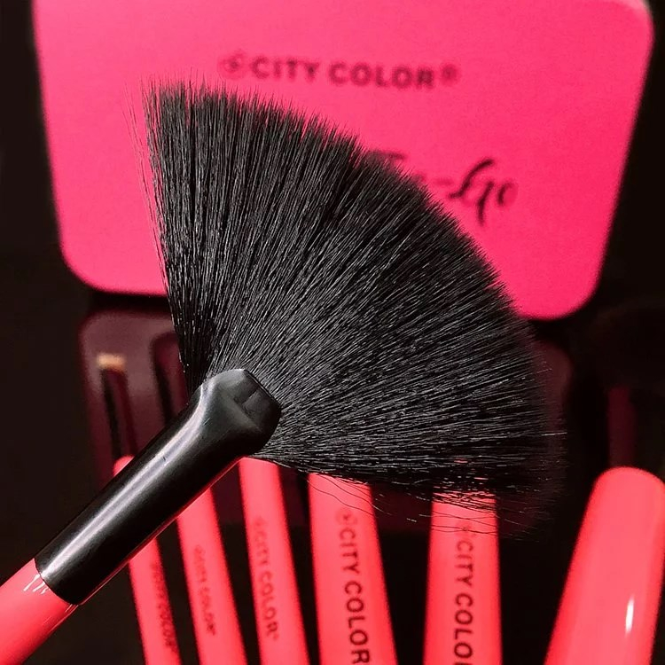 Bộ cọ CITY COLOR 7 cây tools on-the-go 300g