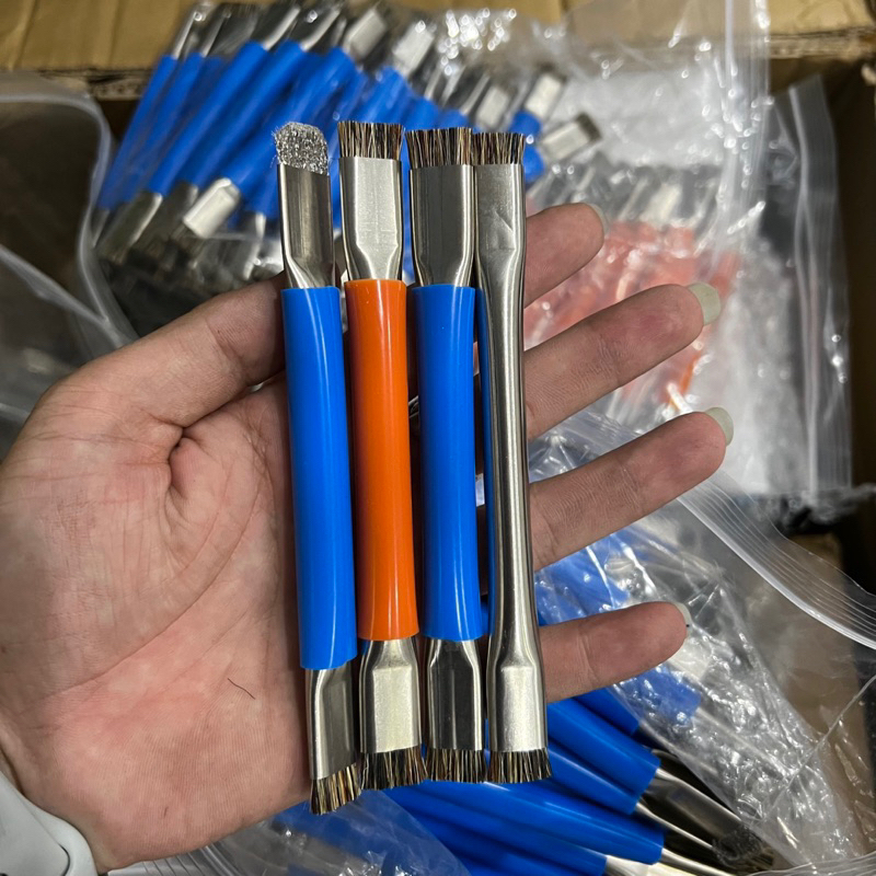 Chổi Vệ sinh main, keo ic