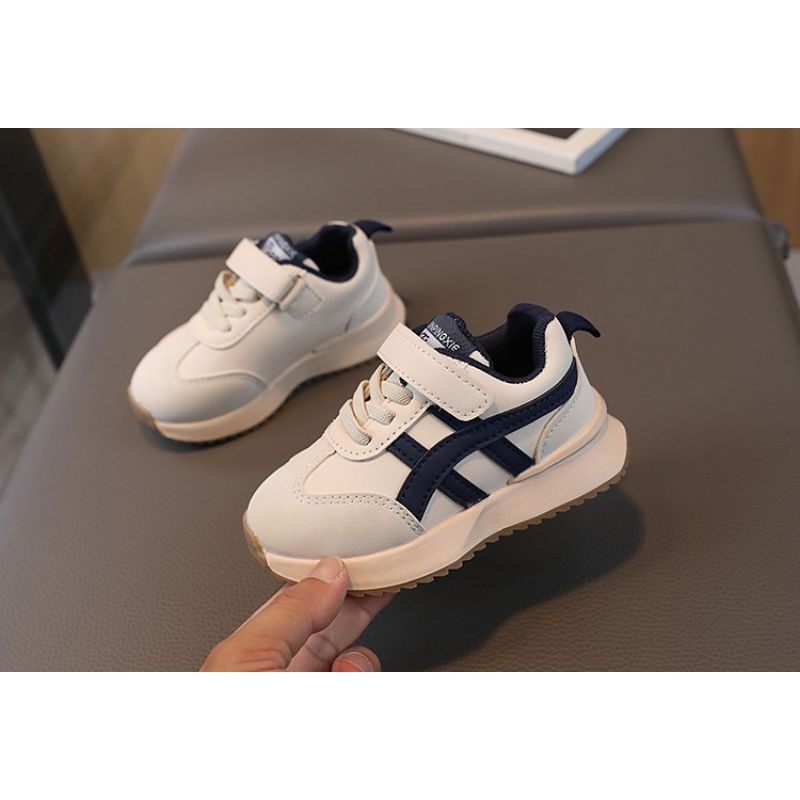 Giày Thể Thao Cho Bé, Giày Thể Thao Quai Dán Cho Bé 2 Màu Be, Nâu mã 8925