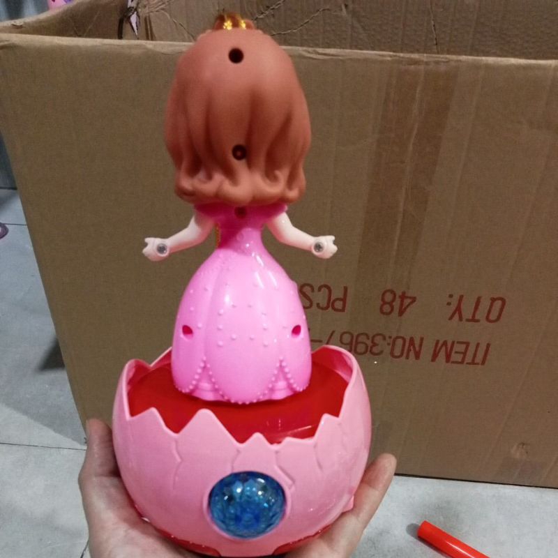 Lồng đèn công chúa bạch tuyết