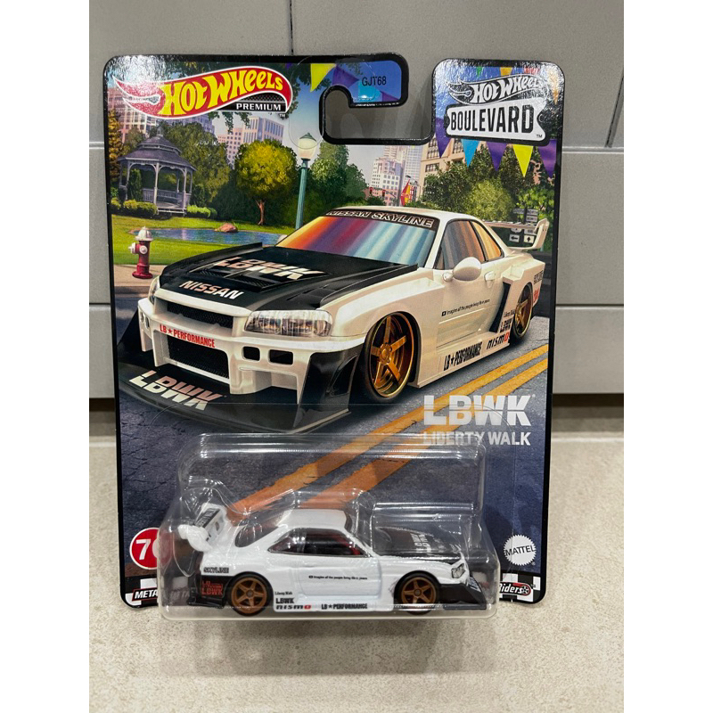 Xe mô hình đồ chơi bánh cao su Hotwheels 1:64 PREMIUM - BOULEVARD - LB-ER34 Super Silhouette Nissan 