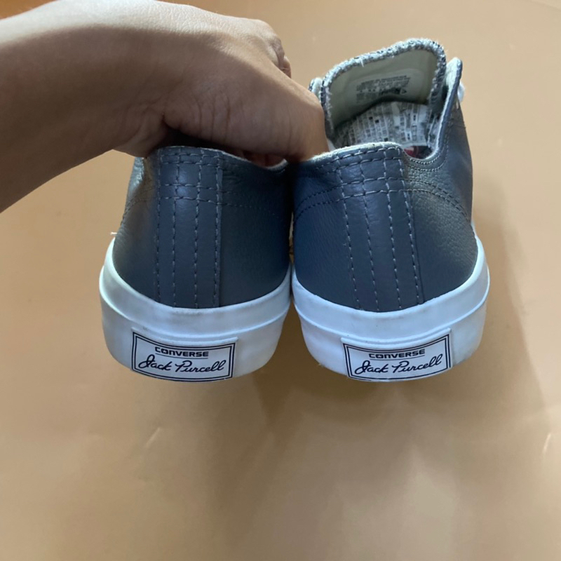 Giày chính hãng đã qua sử dụng