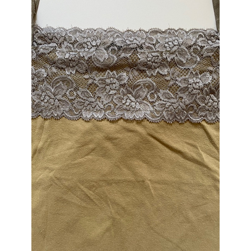 | Serie 3 |  Áo/ Top cami hai dây ren
