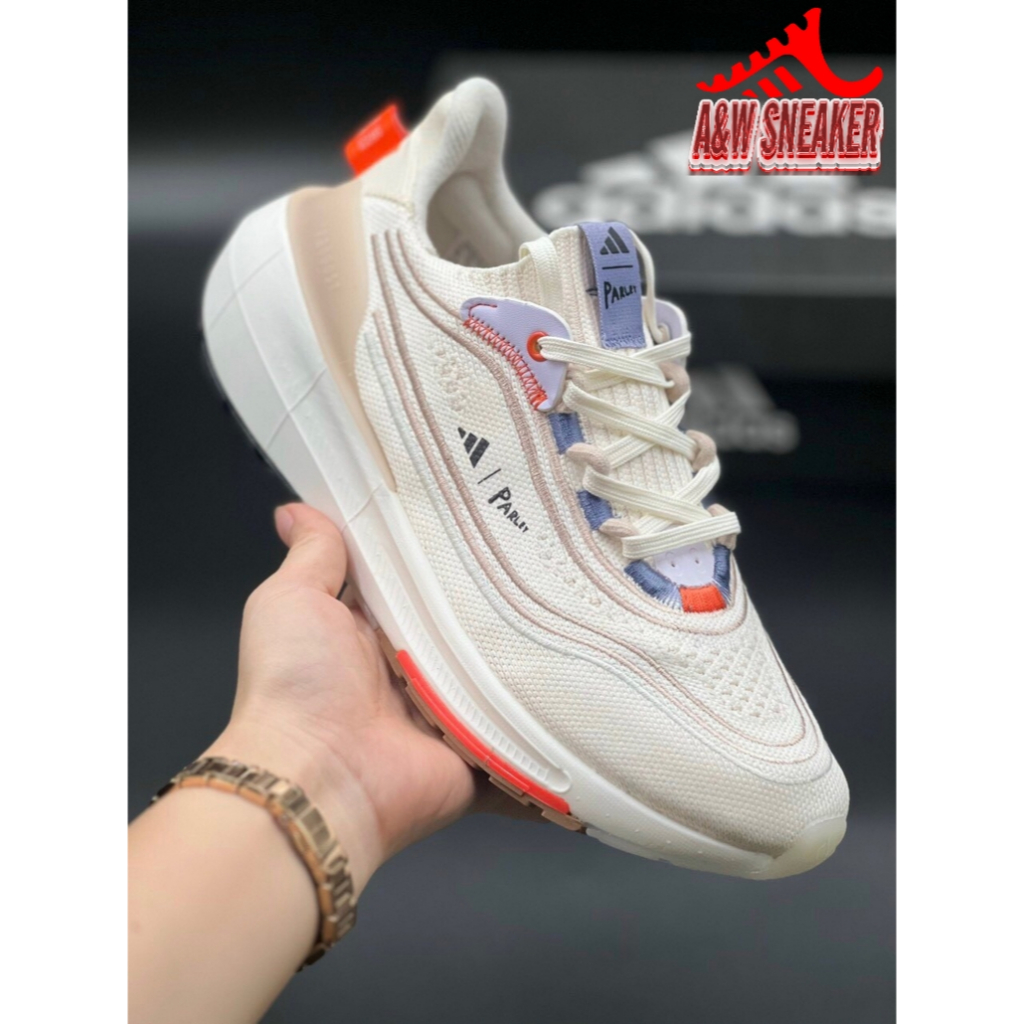 Giày Thể Thao Adidas Ultraboost Light