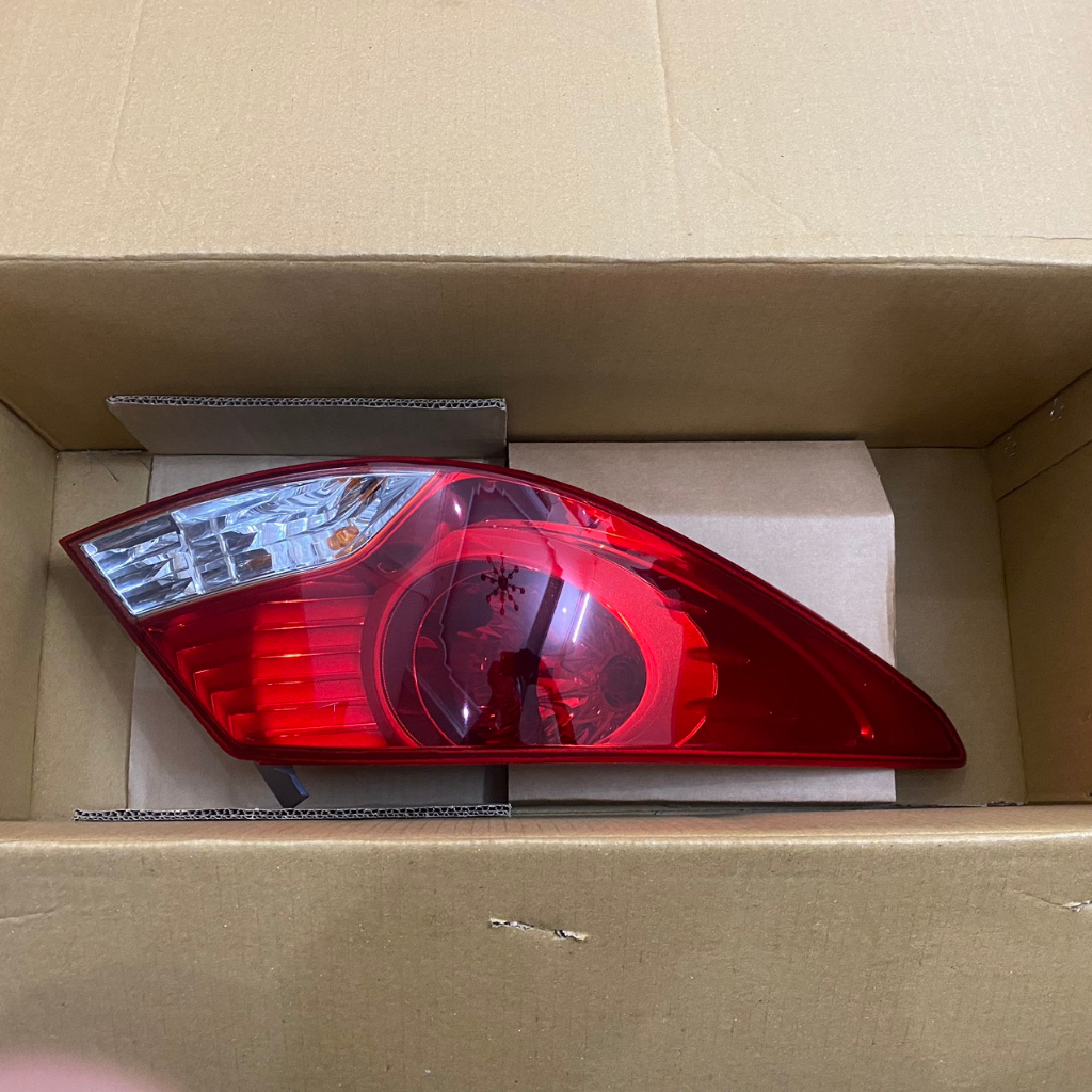 Đèn hậu Hyundai accent 2011 2012 2013 2014 2015 2016