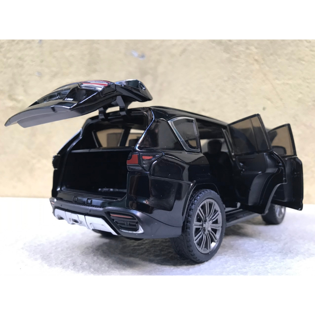 Xe mô hình LEXUS LX600 2024 1:24