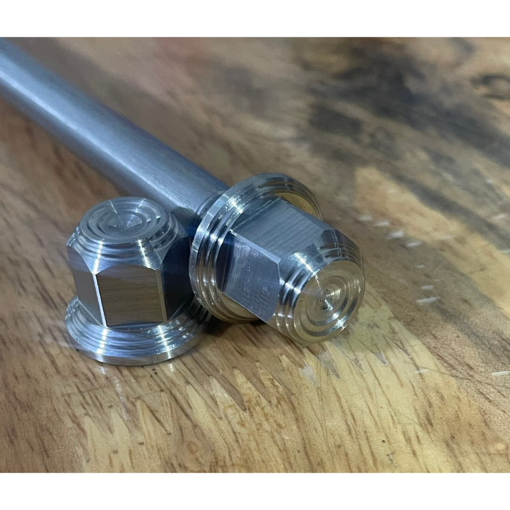 Tán bít 10ly 12ly salaya thái inox 304 gắn cốt bánh xe và nhiều vị trí khác