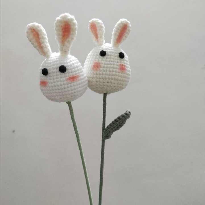 1 Bông hoa thỏ handmade móc tay bằng len làm quà tặng 20/10, valentime, decor trang trí nhà cửa dễ thương
