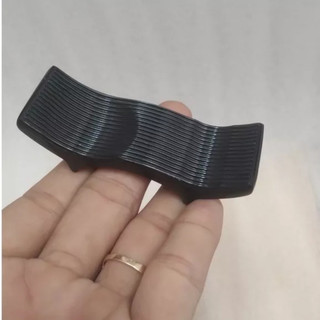 Gác đũa nhựa melamine màu đen/trắng size 7.8 x 2.7 x 3.1 cm