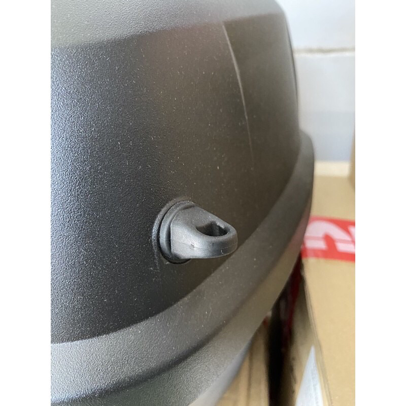 Móc givi E125 lắp thùng givi chính hãng